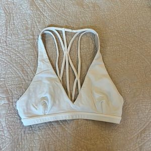 lululemon sports bra- size 2 never worn